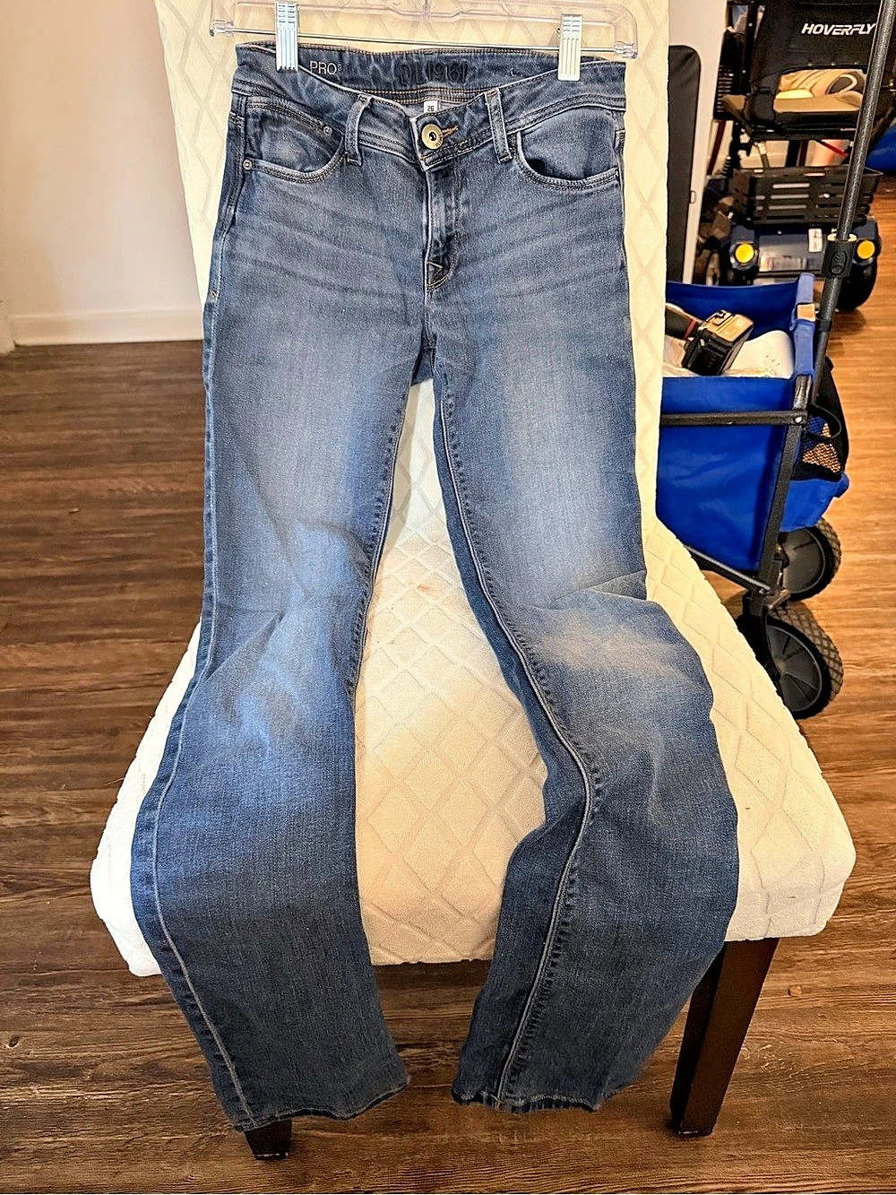 DL1961 Women's Straight Leg Jeans Waist 26 Blue